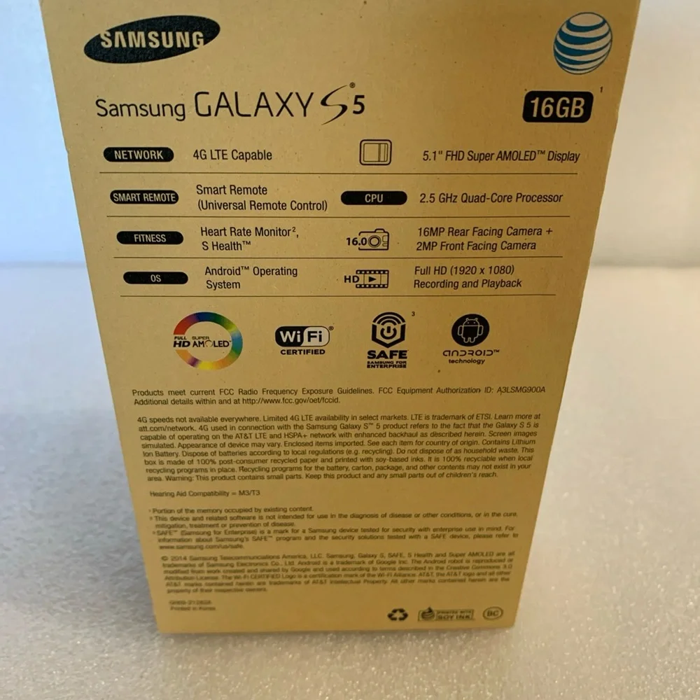 Samsung Galaxy S5 Packaging in Tan